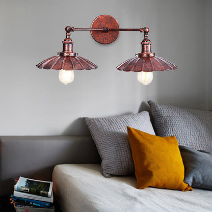 Frendorf | Antiek Stijlvolle Geribbelde Rand Wandlamp 2 Koppen Metaal Wandgemonteerd Licht in Messing/Roest voor Slaapkamer
