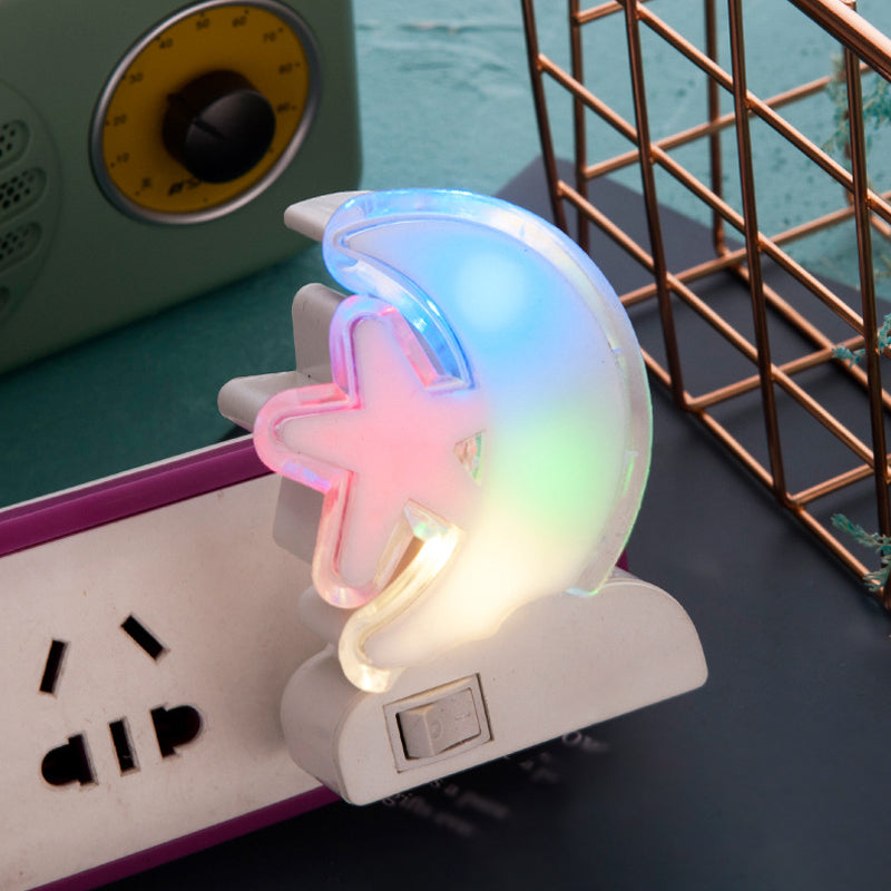 Frendorf | Crescent en Ster Plug in Wandlamp Cartoon Plastic Kids Bedside LED Nachtlamp in Wit