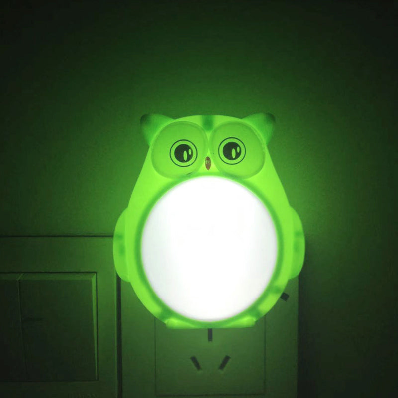 Frendorf | Uil Kinderkamer Mini Nachtlampje Plastic Cartoon Stekker LED Wandverlichting Ideeën in Rood/Groen