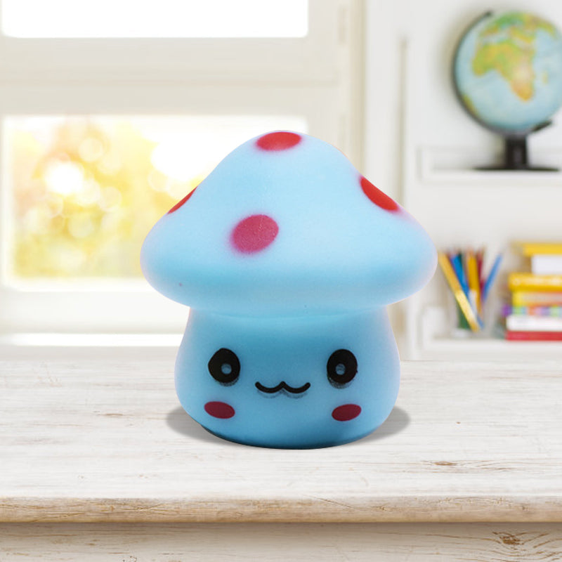 Frendorf | Mini Mushroom Plug-in Nachtlicht Cartoon Kunststoff Nursery LED Wandleuchte in 7 Farben Licht, Weiß/Rot/Blau