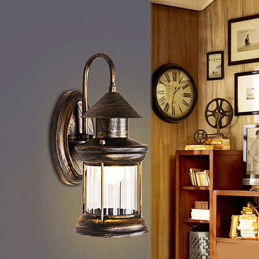 Frendorf | Metallische Laterne Wandmontage Beleuchtung Küstliche 1-Glühbirne Ecke Wandlampe Wandlicht mit geschwungenem Arm in Messing