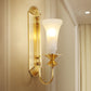Frendorf | 1/2-Bol Bell Wandleuchte Kolonial Gold Frosted Weiß Glas Wandleuchte mit Metallganshalsarm