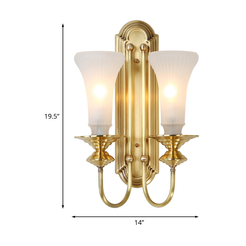 Frendorf | 1/2-Bol Bell Wandleuchte Kolonial Gold Frosted Weiß Glas Wandleuchte mit Metallganshalsarm