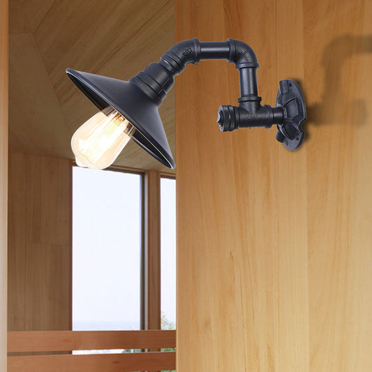 Frendorf | Mat zwart gepipeerde wandlamp met kegelscherm industrieel metaal 1 hoofd gangwandverlichting