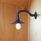 Frendorf | Industrielle Gebogene Rohr Wandbeleuchtung mit Schalenform Shade 1 Kopf Metall Wandmontage Licht in Schwarz Finish