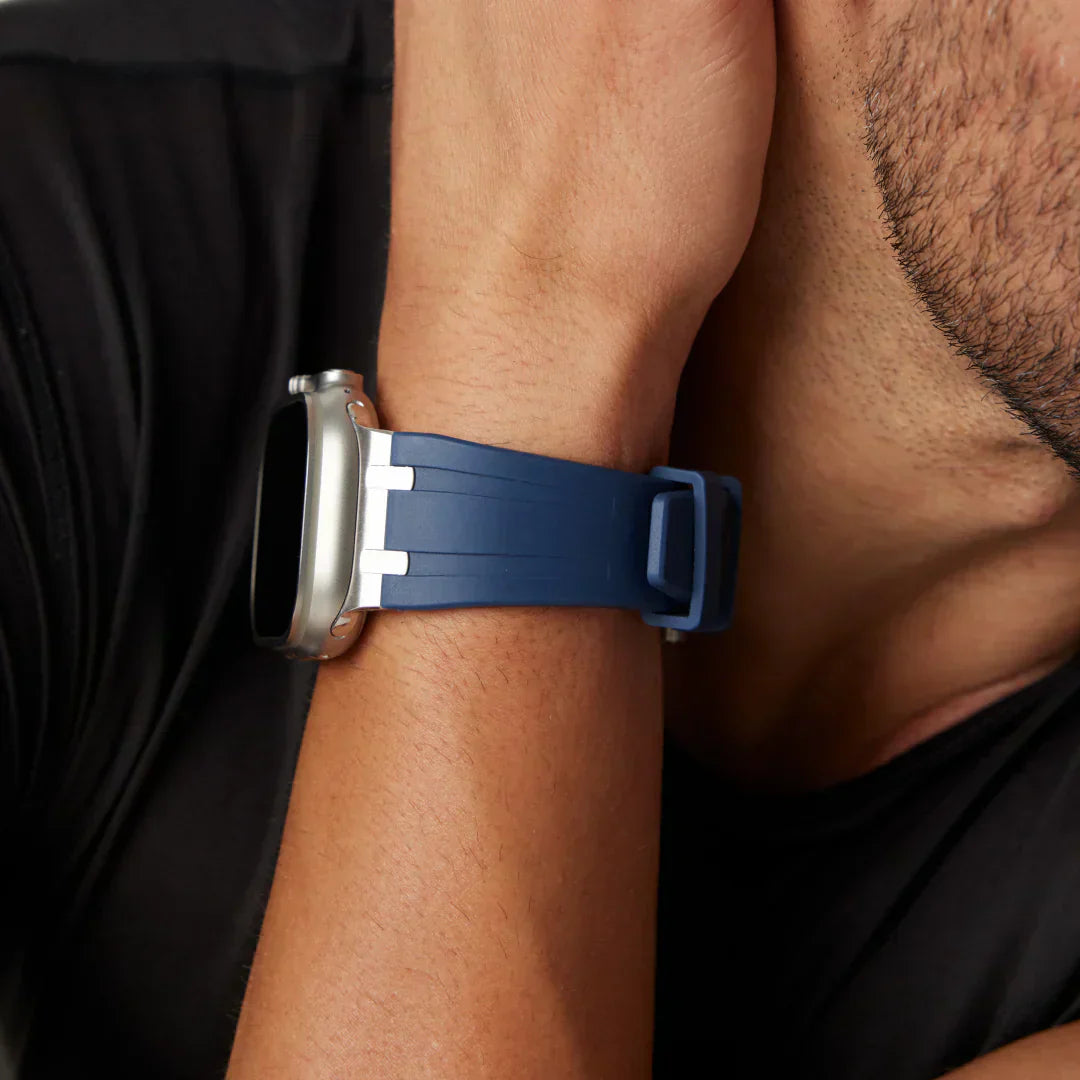 Frendorf | Luxus AP Metallkopf Schmetterlingsverschluss Silikonarmband für Apple Watch