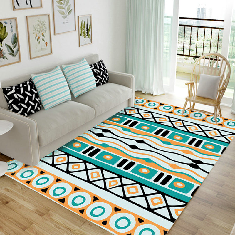 Frendorf | Grün gestreifter geometrischer Teppich mit Diamant und Töpfen Polyester Power Loom haustierfreundlicher Teppich für Akzentbereich