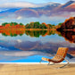 Blaue zeitgenössische Wandmalerei Große Herbstwald am Spiegelsee Wanddekoration für Zuhause