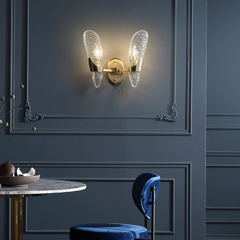 Frendorf | 1/2-Birnen Exponierte Wandbeleuchtung Zeitgenössische Texturierte Glas Wandleuchte in Messing für das Esszimmer