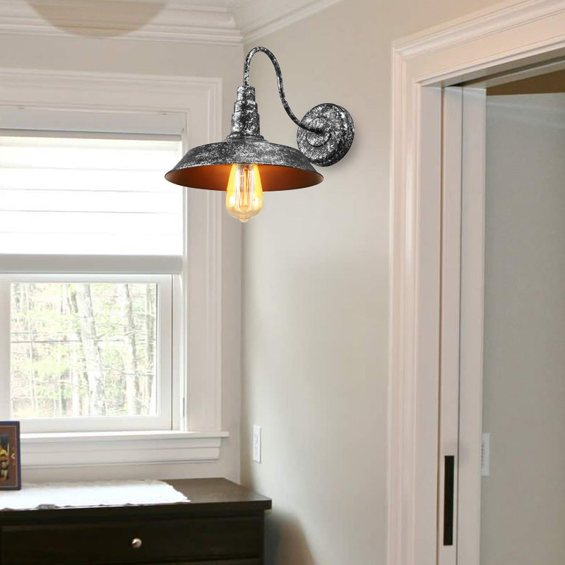 Frendorf | Antieke stijl schuurmuurlamp 1 licht ijzeren wandlamp met goose-neck arm in brons/roest voor slaapkamer