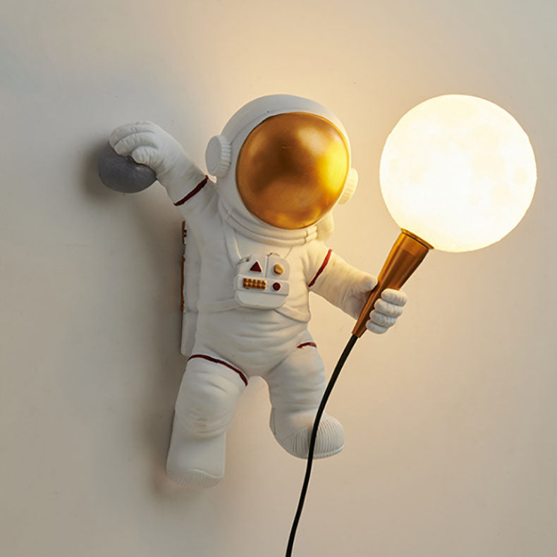 Frendorf | CosmoBuddy Astronaut Wandlampe | Kreatives Design | Resin & ABS | LED Schlafzimmerlicht