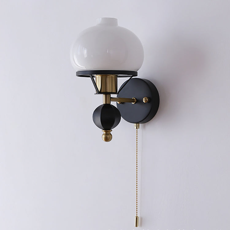 Frendorf | GeoLuxe Französische Geometrische Wandlampe | Eisen & Glas | 1-Licht Design für Wohnzimmer