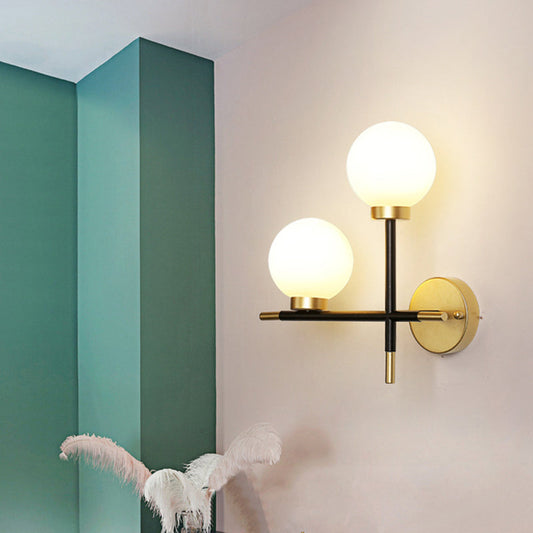 Frendorf | 2-Birnen Milchglas Wandleuchte Modern Schwarze Doppelte Kugel Wohnzimmer Wandlampe mit Kreuzdesign