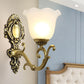 Frendorf | 1 Licht Bloom Wandlamp Vintage Messing/Beige Frosted Geribbeld Glas Wandverlichting met Gebogen Arm