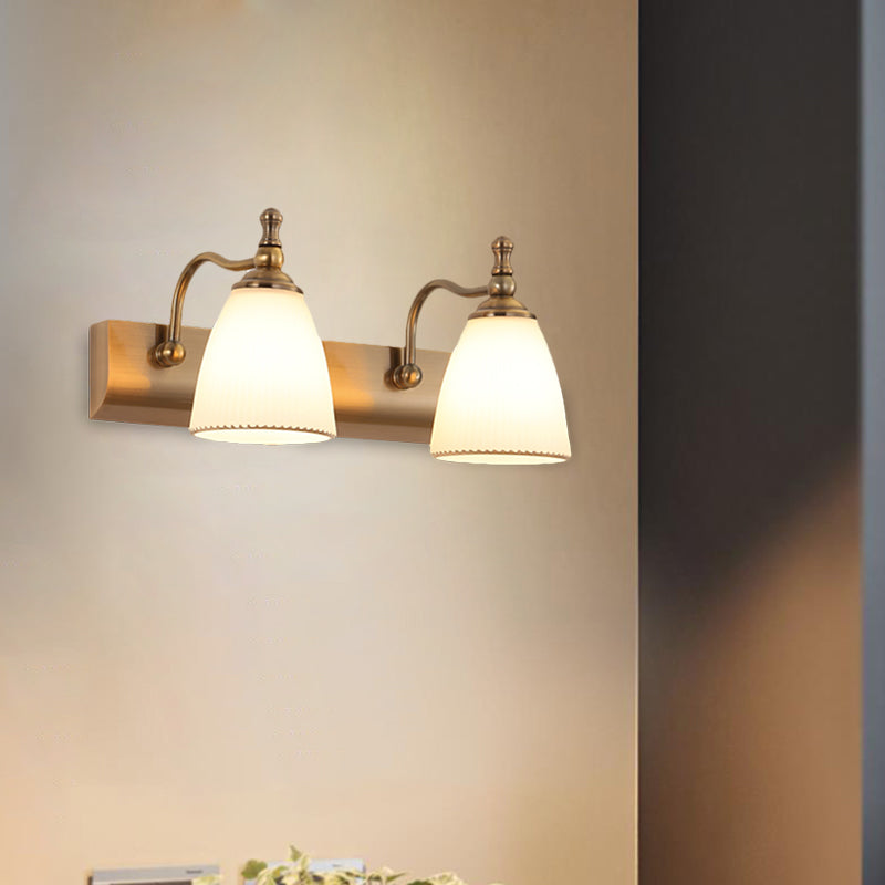 Frendorf | 1/2-Birnen Wandmontage Lampe Cottage Glockenform Frosted Glass Vanity Light Fixture in Messing