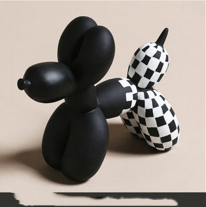 Monochrome Ballonhund