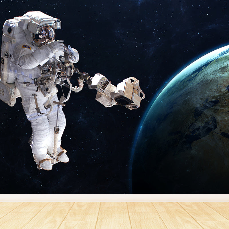 Frendorf | Blaues Astronauten- und Erdwandmural Universum Sci-Fi Fleckenbeständige Wanddekoration für die Küche