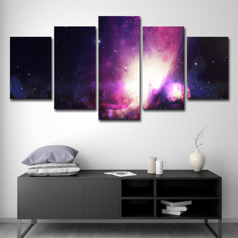 Traumhaftes Sternenhimmel Kunstdruck für Kinderzimmer Weltraumansicht Leinwand in Lila