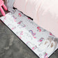 Frendorf | Kindergarten Teppich in Weiß und Pink Tier Bär Kaninchen Schwan Druck Teppich Polyester Fleckenresistenter Teppich