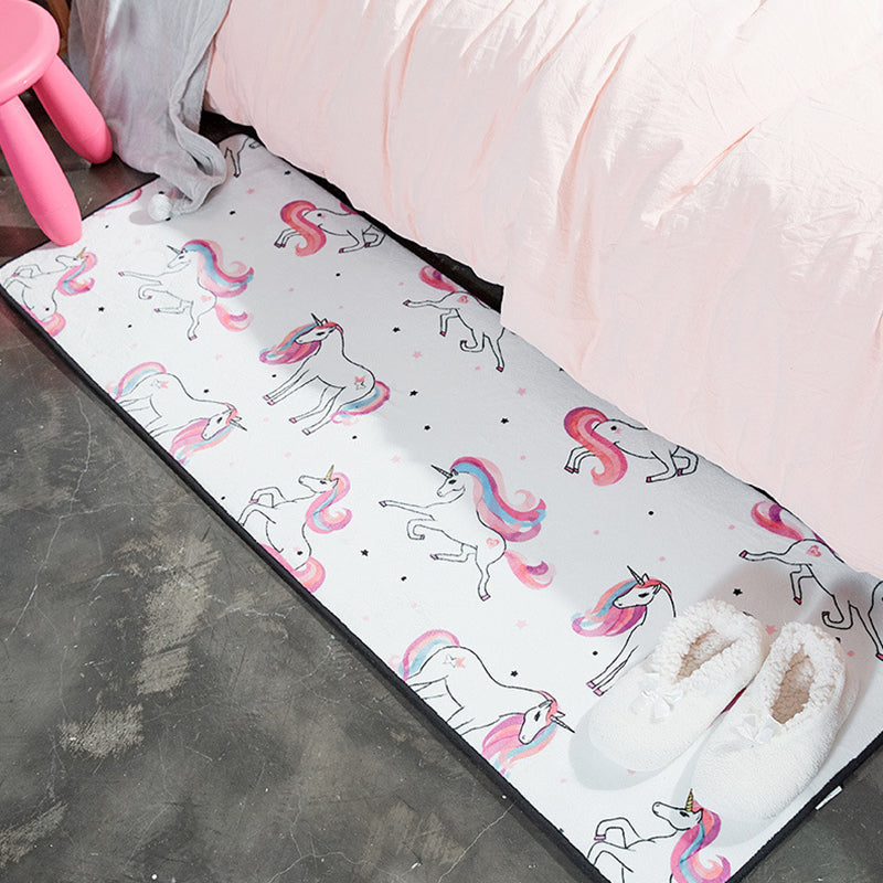Frendorf | Kindergarten Teppich in Weiß und Pink Tier Bär Kaninchen Schwan Druck Teppich Polyester Fleckenresistenter Teppich