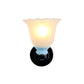 Frendorf | 1/2-Bulb Bloom Wandlamp Antiqued Black Frosted Ribbed Glas Wandverlichting voor Woonkamer