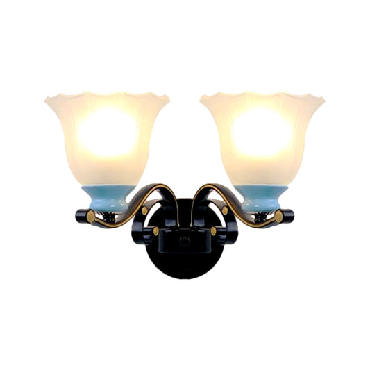 Frendorf | 1/2-Bulb Bloom Wandlamp Antiqued Black Frosted Ribbed Glas Wandverlichting voor Woonkamer