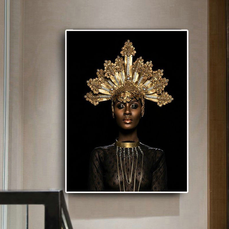 Frendorf | Fashion Crowned African Woman Art Print Glam Canvas Wall Decoration in Gold and Black