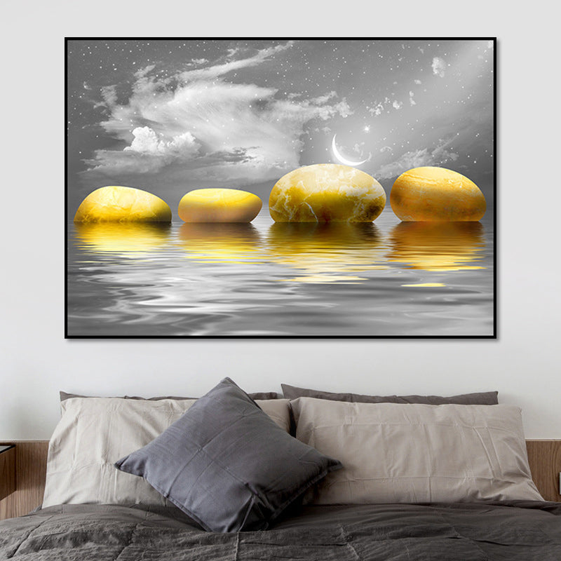 Frendorf | Big Pebbles Wandkunstdruck Glam Magische Nacht Meerlandschaft Leinwand in Gold für Schlafzimmer