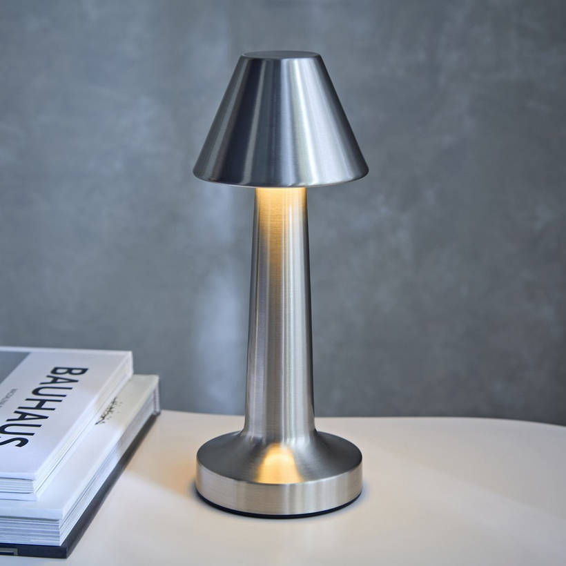 Frendorf | LumiCone - Schlanke konische moderne Tischlampe