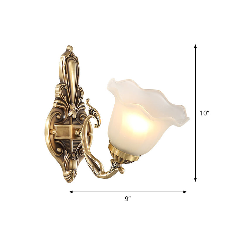 Frendorf | Bloom Shape Nachttisch Wandleuchte Retro Stil Mattes Glas Einzellicht Antik Messing Wandwandleuchte Beleuchtung