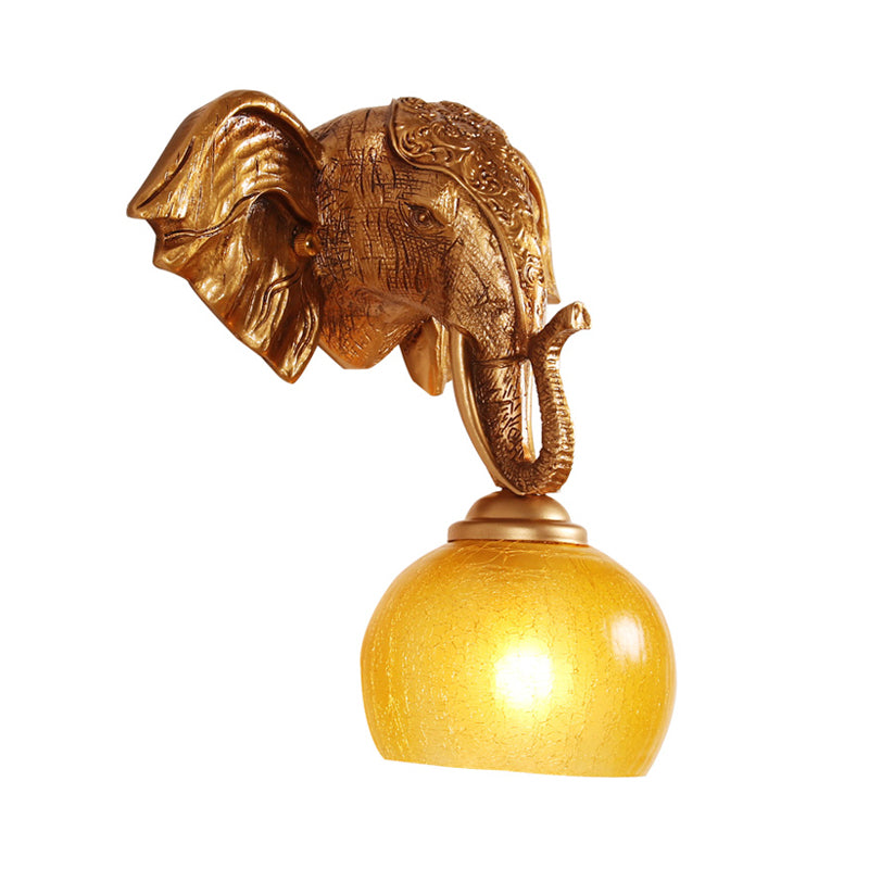 Frendorf | Gouden 1-bol wandverlichting traditionele orb crackle matglas wandlamp met resin olifant achterplaat