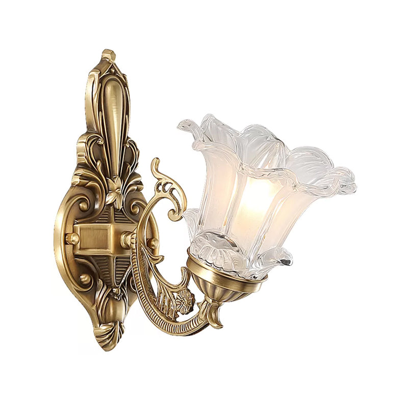 Frendorf | Messing 1/2 Glühbirnen Wandleuchte Landhaus Klar Gerippt Glas Blumenform Wandmontierte Lampe
