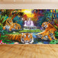 Frendorf | Jungle Cascade und Tiger Tapete Modernes Vliesstoff-Wandkunst in Grün
