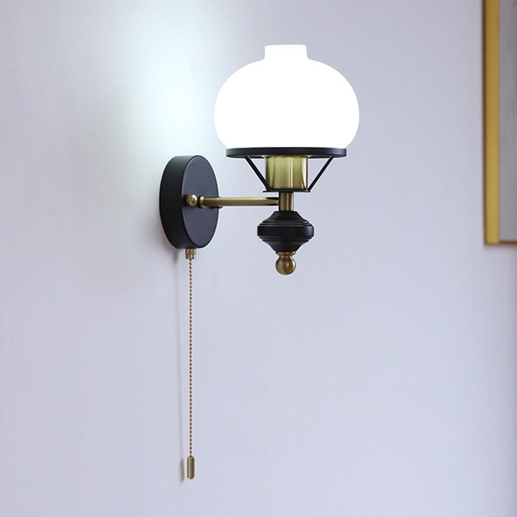 Frendorf | GeoLuxe Französische Geometrische Wandlampe | Eisen & Glas | 1-Licht Design für Wohnzimmer