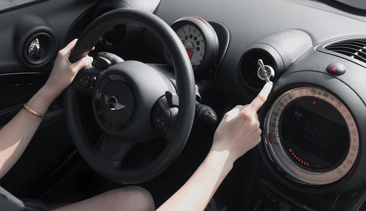 Frendorf | Der coolste Auto-Lufterfrischer inspiriert von Propellerflugzeugen