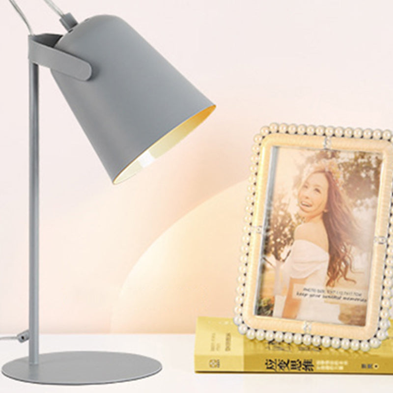 Frendorf | GlowShade - Verstellbare Macaron Metallic Schreibtischlampe