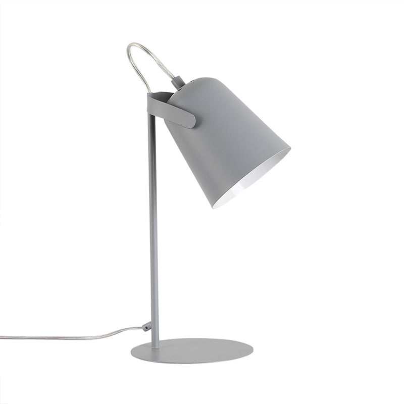 Verstellbare Barre Schatten Schreibtischlampe Macaron Stil Metallic 1 Licht Schlafzimmer Stehende Schreibtischlampe in Schwarz/Grau