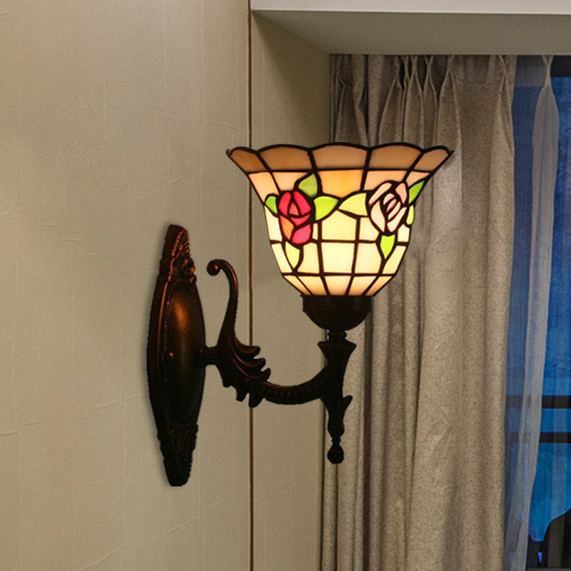 Frendorf | Flared Wandlamp Sconces 1 Bulb Geëtst Glas Tiffany Stijl Wand Gemonteerde Lamp in Rood/Roze/Blauw met Bloemmotief