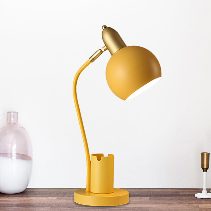 Metallkuppierte Nachttischlampe Macaron 1-Kopf Weiß/Rosa/Gelb Lese Tischlicht mit röhrenförmigem Stiftehalter Design