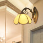 Frendorf | Florale Wandleuchte Buntglas 1 Licht Tiffany Stil Wandlampe in Blau/Beige für Schlafzimmer