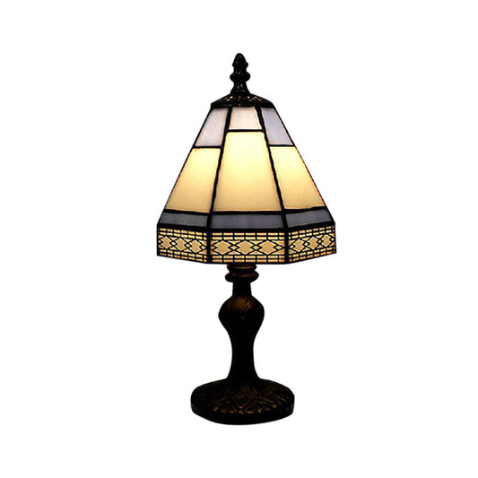 Beige/Blaue Konische Stehlampe Tiffany Stil 1 Kopf Tischbeleuchtung für Nachttisch