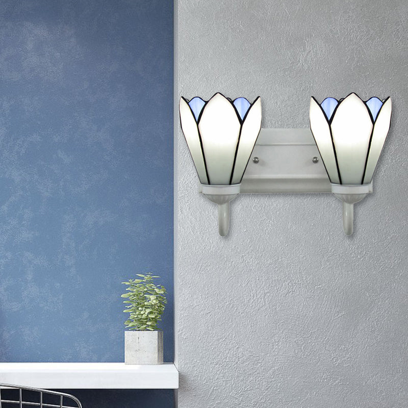 Frendorf | 2 Köpfe Wandmontierte Tiffany-Lilie Weiße Glas Wandleuchte Lichtarmatur für Schlafzimmer