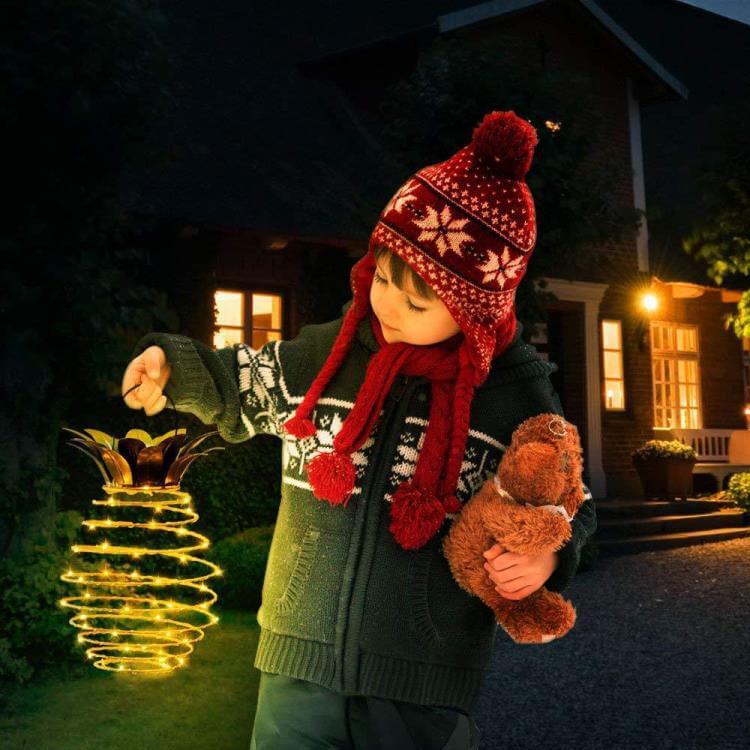 Frendorf | SolarShine Ananas-Laterne | LED Solar Gartenlampe | Kupferdraht | Outdoor Wasserdicht | Hängende Deko-Leuchten