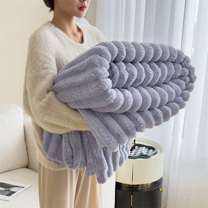 Frendorf | CosyLuxe – Kuscheldecke aus dickem Kaninchenplüsch & Milchsamt (inkl. 2 Kissenbezüge)
