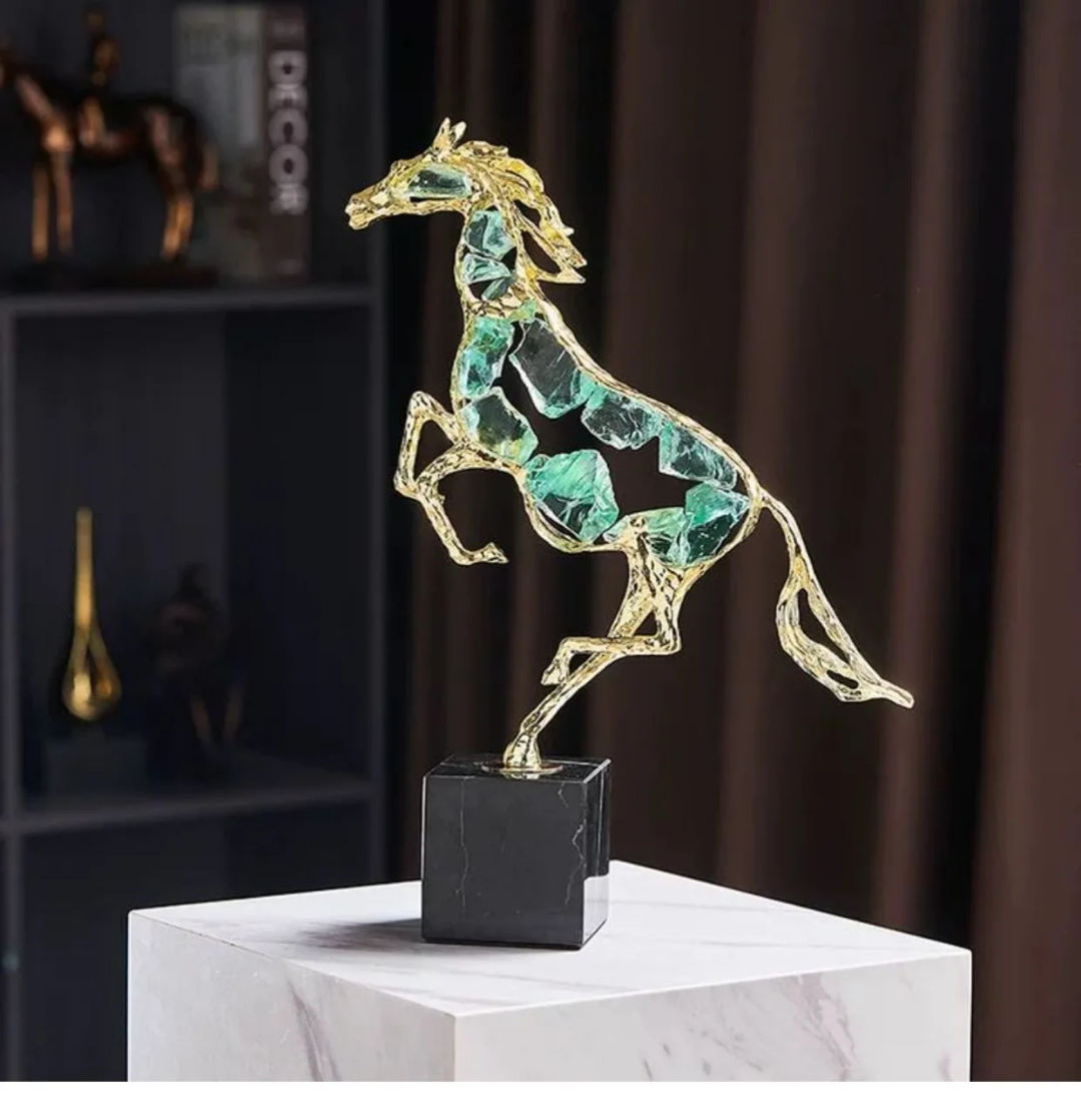 Frendorf | Kristallpferdestatue
