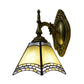 Frendorf | Tiffany Pyramide Wandlamp Gestraald Glas 1 Licht Wandverlichting in Groen/Blauw/Geel voor Slaapkamer