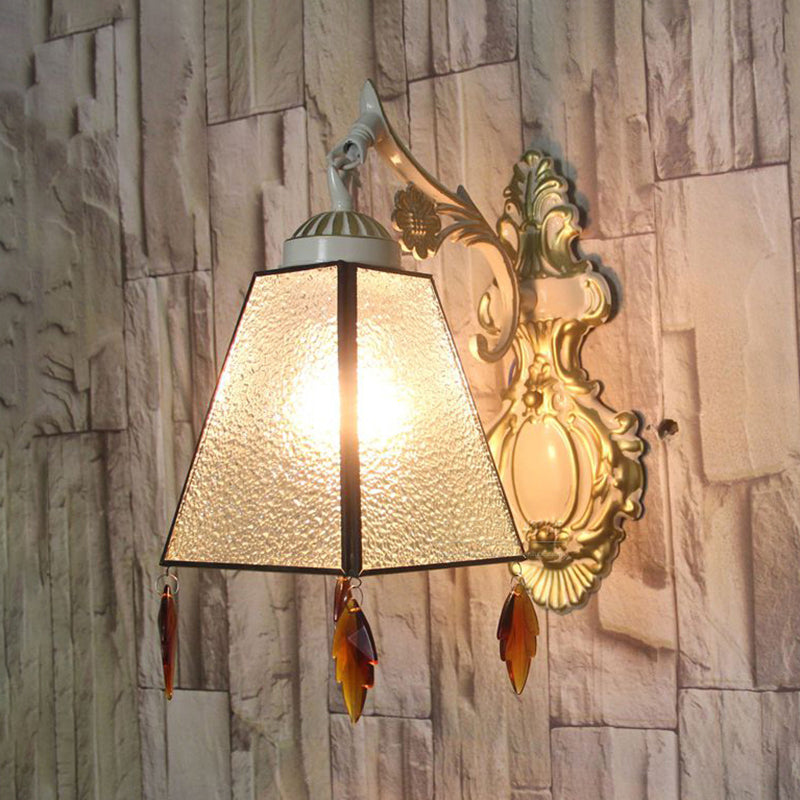Frendorf | Geometrische Wandlamp Tiffany-Stil Buntglas 1 Licht Wandlamp Armatur mit Blattanhänger in Bernstein/Grün/Klar