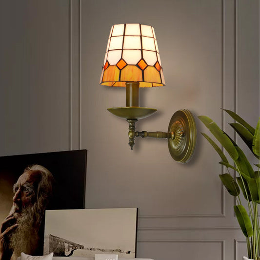 Frendorf | Tiffany Geometrische Wandmontagearmatur Buntglas 1 Licht Wandleuchte in Orange/Pink/Grün/Blau für Wohnzimmer