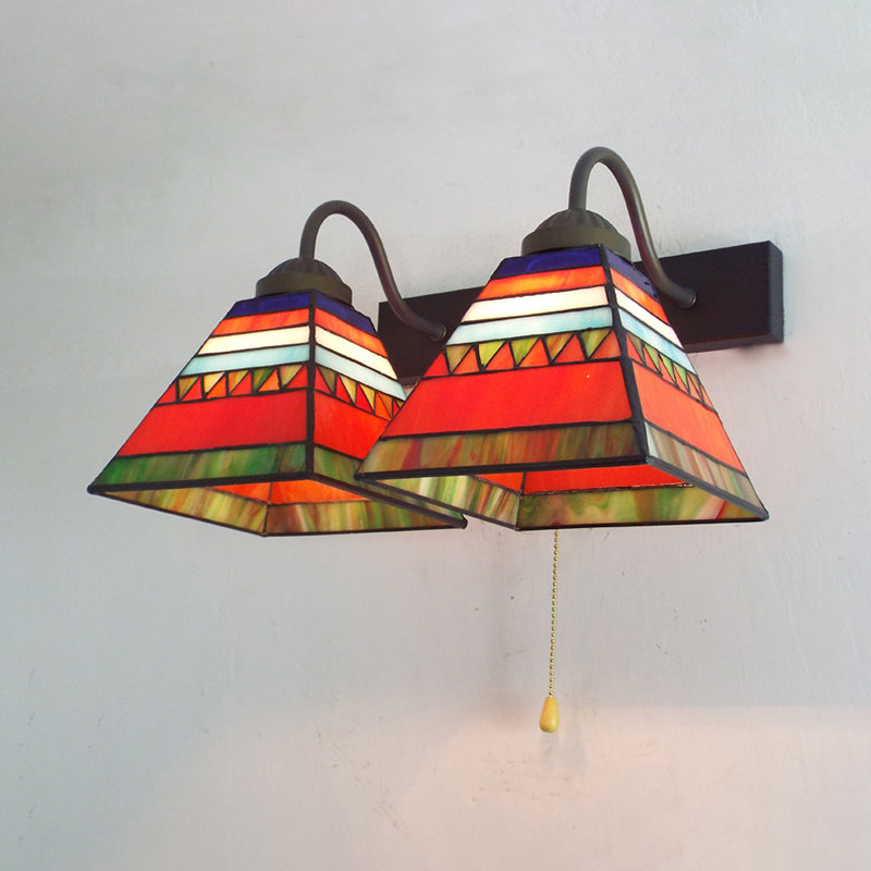 Frendorf | Pyramide Wandleuchte Tiffany Orange Glas 1 Kopf Schwarze Wandmontageleuchte mit Zugkette