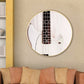 Frendorf | Beige zeitgenössisches Leinwand-Gitarrenbild für das Esszimmer, mehrere Größenoptionen